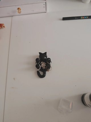 Figura artesanal gato negro