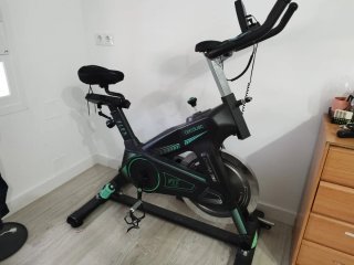 Bici Estática ultra Flex 25 Negra y Verde Cecotec