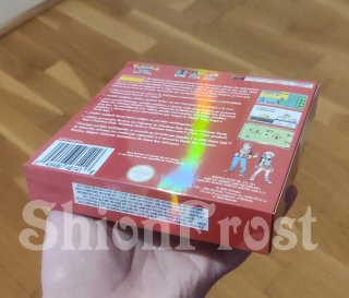 Caja IRIDISCENTE Pokémon Edición Rojo