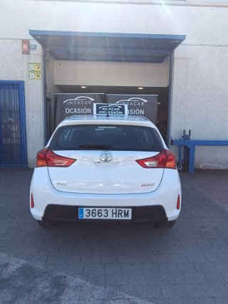 Toyota Auris 2013