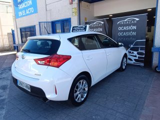 Toyota Auris 2013