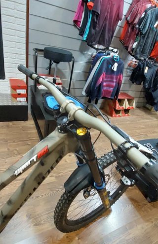 Specialized Demo Race 2025 Comprada Enero 2026.