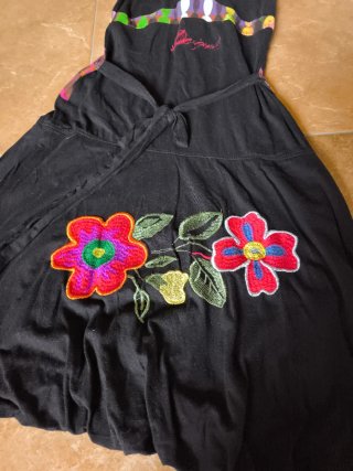 Vestido Desigual T36 Negro Multicolor bordado
