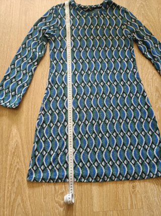 Vestido Stradivarius estampado manga larga