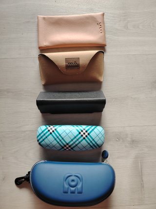 Fundas rígidas para gafas (varios colores)