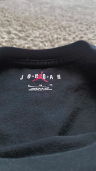 Maglia Jordan Nera Logo Circolare