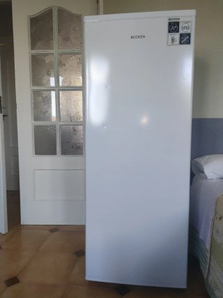 Congelador estupendo . Lo vendo por falta de uso.