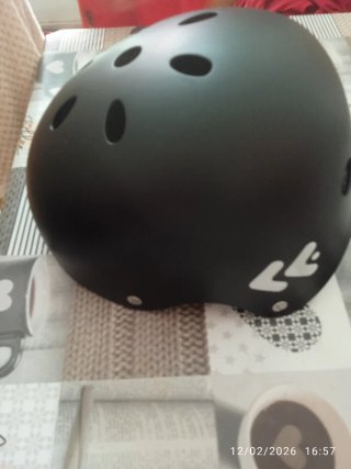Casco Talla L Adulto Bicicleta/Patín Negro