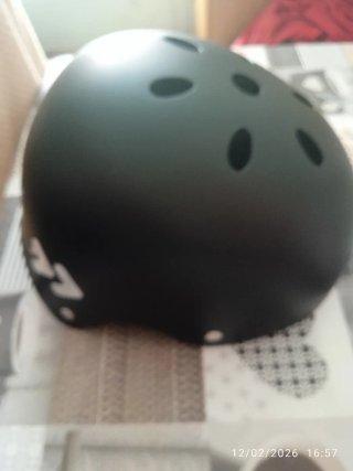 Casco Talla L Adulto Bicicleta/Patín Negro