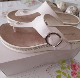 Sandalias blancas con brillos mujer