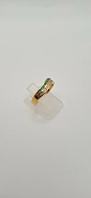 Anillo Oro 18k Esmeraldas y Circonitas