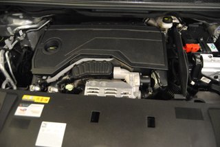 Peugeot 5008 HYBRID e-DCS 145 ALLURE 2025