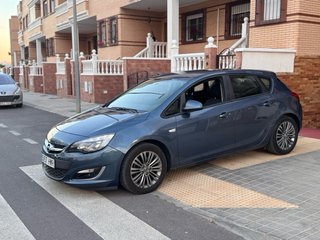 Opel Astra 2014