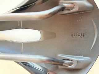 Sillín Fizik Tempo Aliante R1 145mm Negro