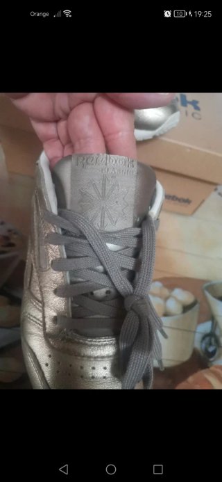 Zapatillas Reebok Clásicas Doradas
