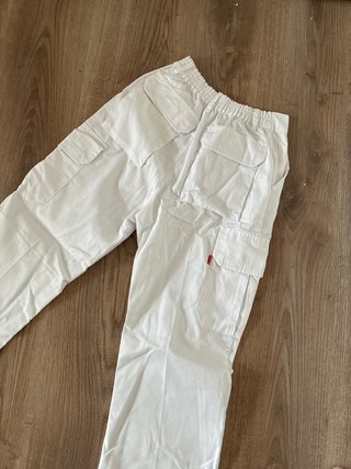 Pantalones cargo blancos mujer