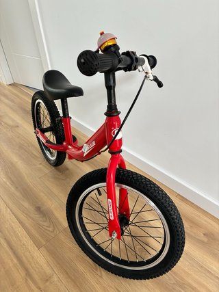 Bici sin pedales roja para niño
