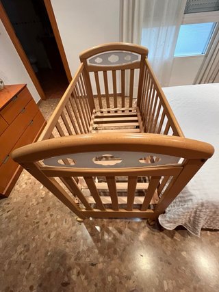 Cuna madera maciza elevable