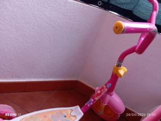 Patinete infantil rosa Barbie