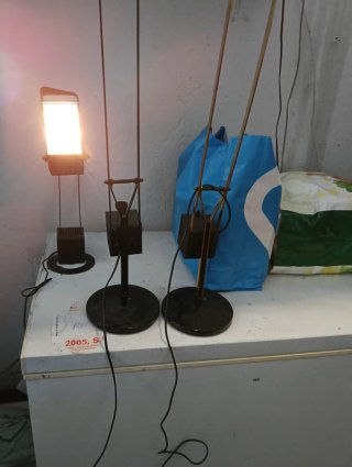 Lampade da terra in metallo