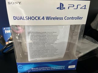 PS4 Pro 1TB Fortnite + Mando
