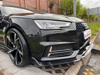 Audi A4 Avant 2.0 TFSI 252 Q S tro Black line ed
