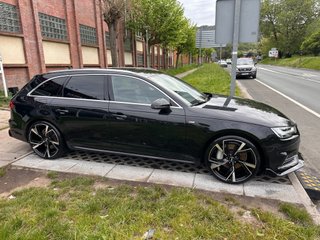 Audi A4 Avant 2.0 TFSI 252 Q S tro Black line ed
