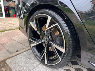 Audi A4 Avant 2.0 TFSI 252 Q S tro Black line ed