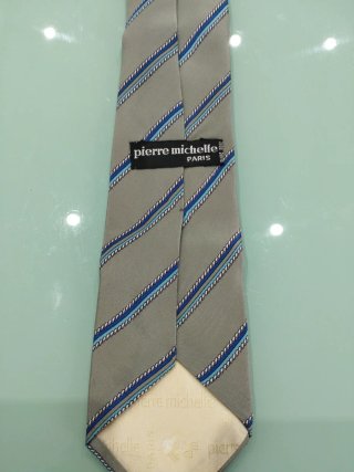 Corbata Pierre Michelle Gris Rayas Azules