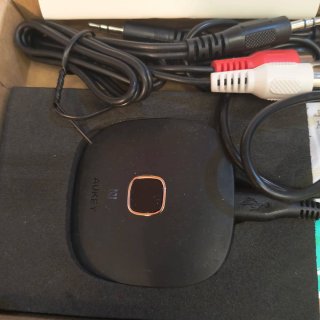 AUKEY Ricevitore Audio Wireless con NFC