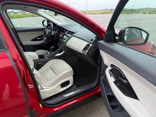 JAGUAR E-PACE 2018  87000 KMS UNICO PROPIETARIO