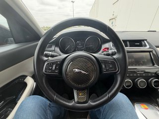 JAGUAR E-PACE 2018  87000 KMS UNICO PROPIETARIO