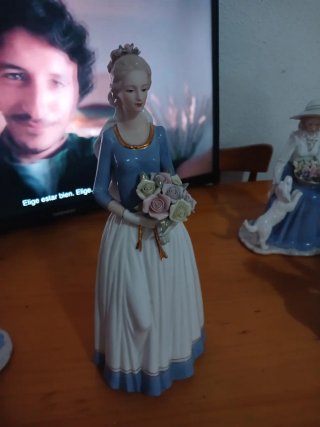 Figuras de porcelana varias