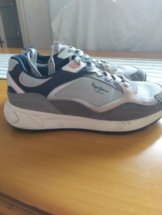 Zapatillas / no hago envíos /