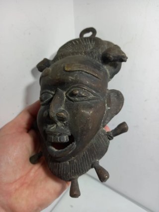 Arte africano metal Bamoun Camerún