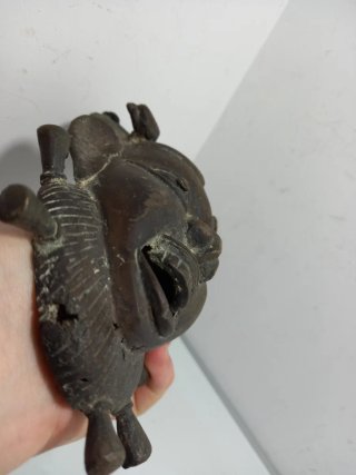 Arte africano metal Bamoun Camerún