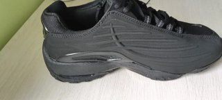 Zapatillas Deportivas Negras  Nike talla 44