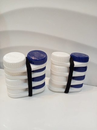 Cajas de lentillas (8 unidades 1€)