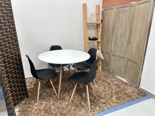 NUEVO JUEGO MESA REDONDA CON 4 SILLAS
