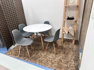 NUEVO JUEGO MESA REDONDA CON 4 SILLAS