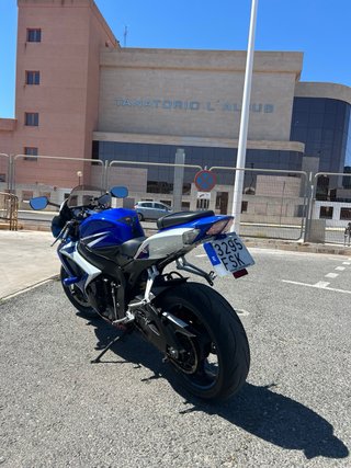 Suzuki GSXR 750cc 2007 - 150cv