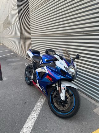 Suzuki GSXR 750cc 2007 - 150cv MOTO CUIDADA
