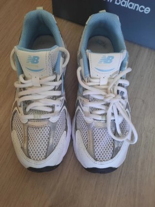 New Balance 530 blancas y azul claro número 37
