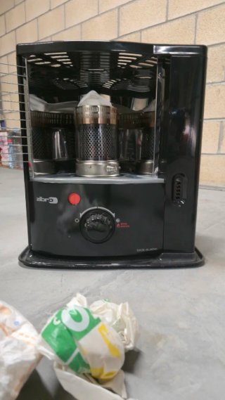 Estufa de parafina + Garrafa llena