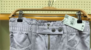 Pantalón vaquero lila ancho