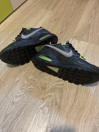Zapatillas Nike Air Negro y Verde