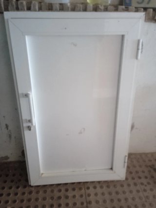Puerta aluminio 70x110