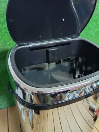 Cubo de Basura y Reciclaje CATTERHOUSE Futuro 48L
