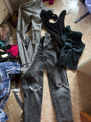 Lote Ropa Mujer Talla xs talla 34 más de 25 prenda