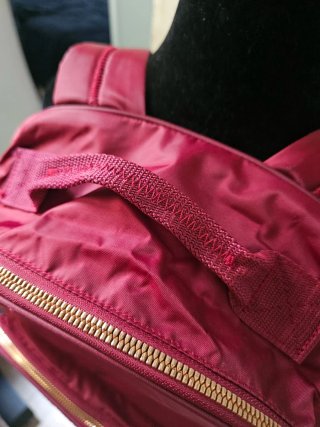 Mochila Adidas Borgoña con Logo Suede
